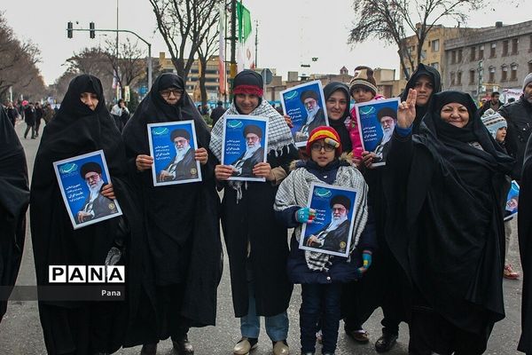 راهپیمایی 22 بهمن ماه در تبریز-2