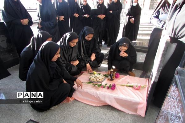 غبار روبی گلزار شهدا شهرستان نی ریز