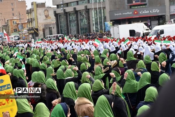 راهپیمایی 22 بهمن در کرمانشاه