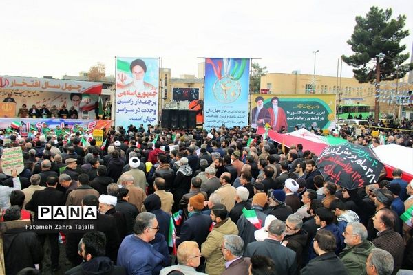 راهپیمایی 22 بهمن در سمنان- 1