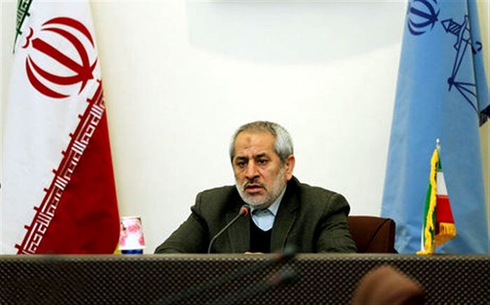 دادستان تهران تأکید کرد: لزوم قطع سهمیه گوشت وارداتی به فروشگاه‌های متخلف
