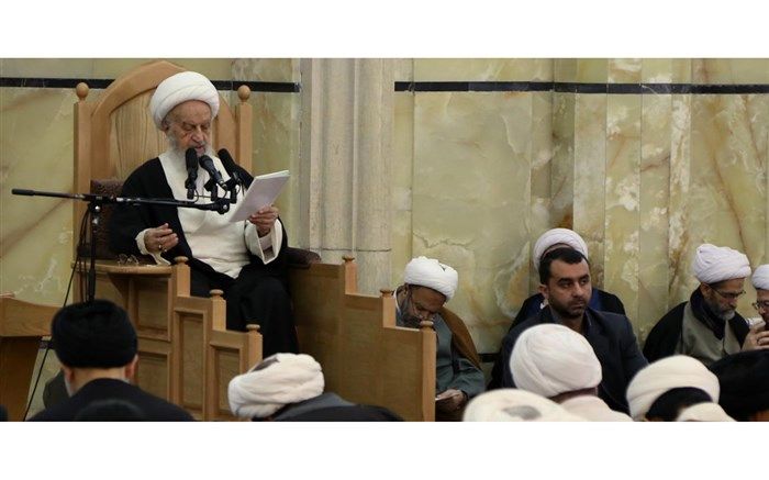 آیت‌الله مکارم شیرازی: مسؤولان پیام حضور باشکوه مردم در راهپیمایی 22 بهمن را درک کنند