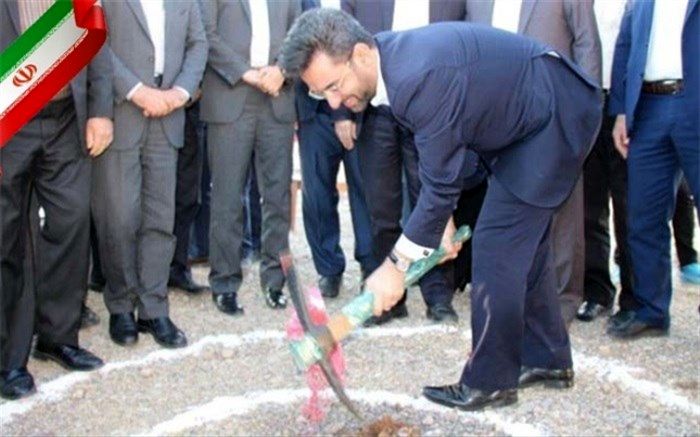 به دست وزیر ارتباطات و فناوری اطلاعات؛ کلنگ ساخت یک هنرستان فنی‌وحرفه‌ای در سمنان به زمین زده شد