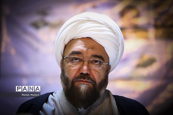 نشست هم اندیشی روسای سازمان پژوهش و  برنامه ریزی  آموزشی بعد از انقلاب