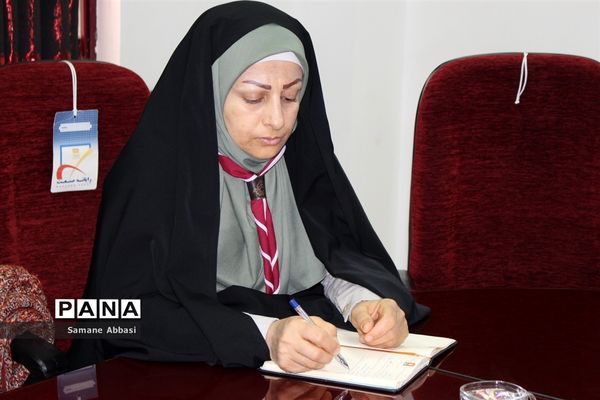 نشست مجمع مربیان و اعضای سازمان دانش‌آموزی مازندران