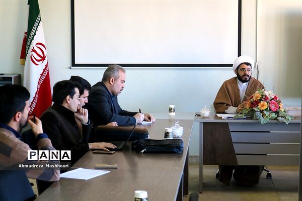 نشست خبری معاون آموزش و امور حوزه ها