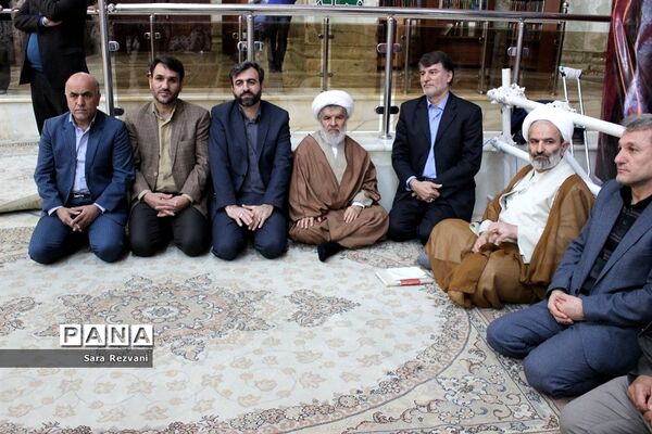 جشن طوبائیان از فرش تا عرش در حرم امام راحل