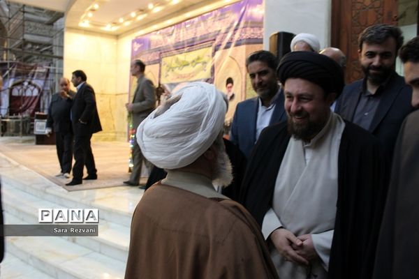 جشن طوبائیان از فرش تا عرش در حرم امام راحل