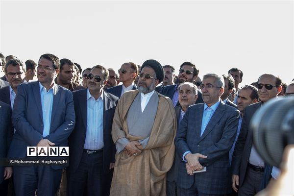 آغاز عملیات انتقال آب خلیج فارس به لامرد