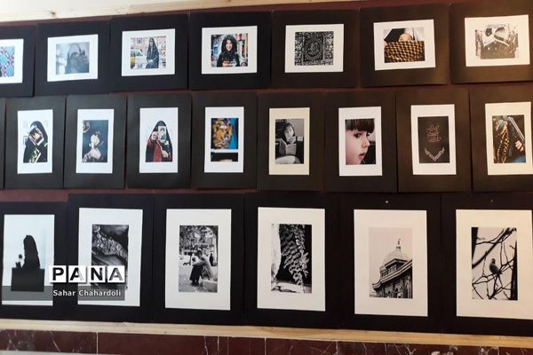 برگزاری نمایشگاه هنرهای تجسمی و گرافیک در هنرستان تهذیب همدان