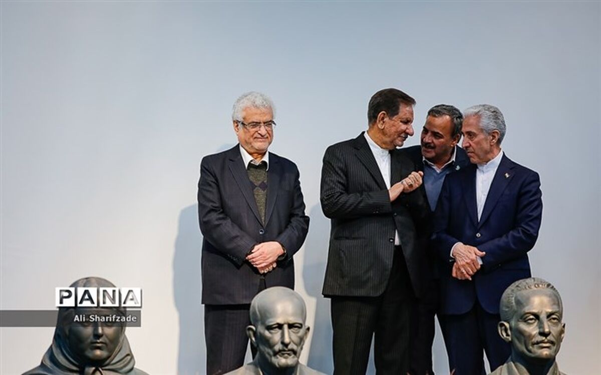 پنج تندیس مشاهیر دانشگاه خوارزمی رونمایی شد