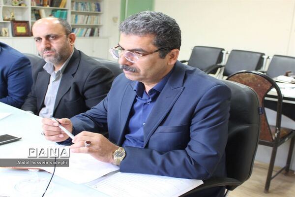 جلسه ستاد گرامیداشت هفته تربیت اسلامی آموزش و پرورش استان بوشهر