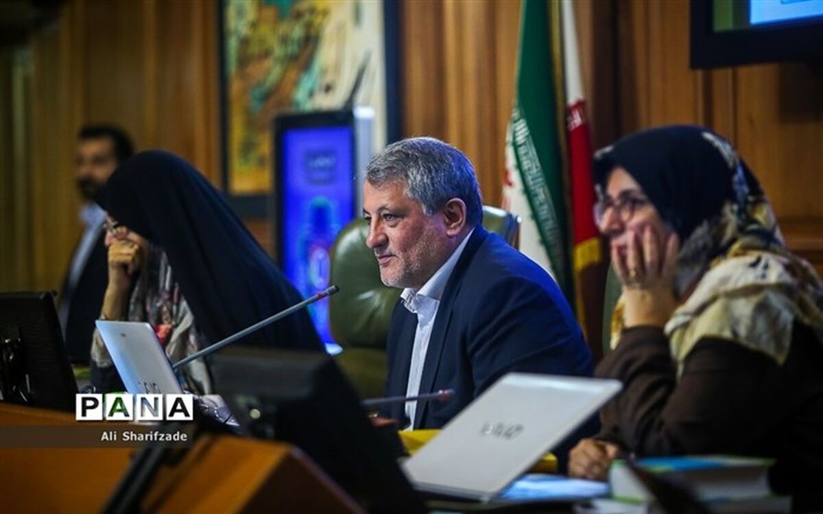 محسن هاشمی:  جامعه را از بلاتکلیفی برج‌باغ‌ها درمی‌آوریم