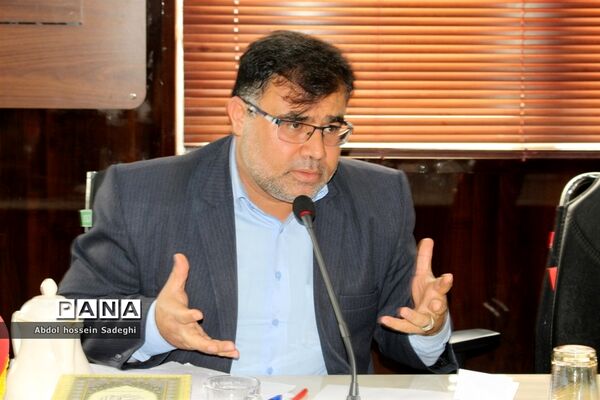 دوره آموزش خلاصه‌نویسی مکاتبات اداری در اداره‌کل آموزش و پرورش استان بوشهر