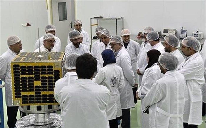 قدردانی وزیر ارتباطات از تیم تحقیقاتی ماهواره پیام