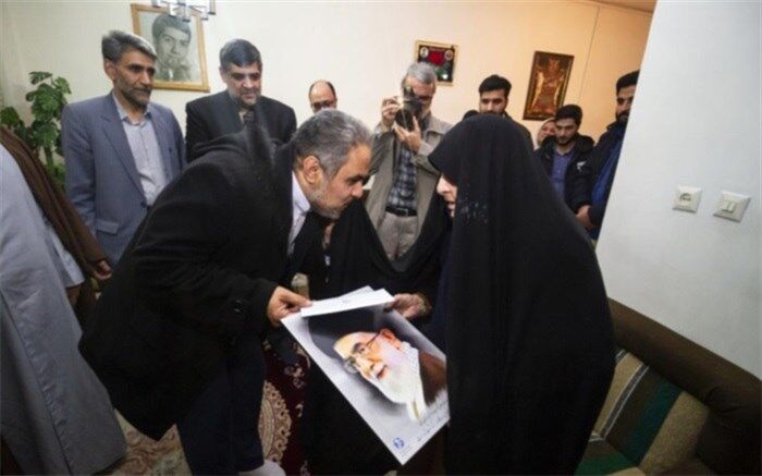 دیدار با مادر دانش آموز شهید محمدرضا فرهادی