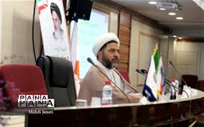معاون نهضت سواد آموزی: کار با رایانه یاور سواد آموزان بزرگسال در زندگی و تعاملات اجتماعی است
