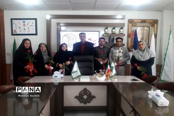 مراسم تجلیل از بانوان شاغل درسازمان دانش آموزی خراسان جنوبی