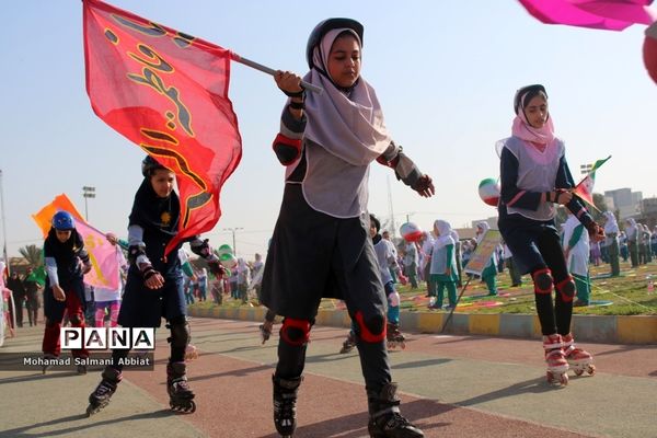 همایش دانش آموزی ۳۰۰۰نفری همیاران ورزش در ناحیه یک اهواز