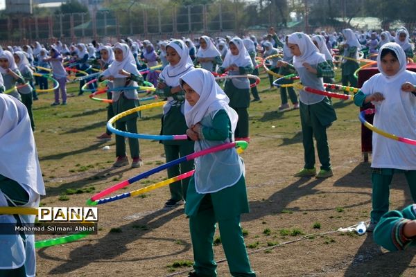 همایش دانش آموزی ۳۰۰۰نفری همیاران ورزش در ناحیه یک اهواز