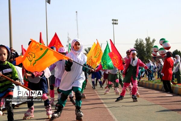 همایش دانش آموزی ۳۰۰۰نفری همیاران ورزش در ناحیه یک اهواز
