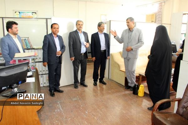 تقدیر از بانوان شاغل در اداره کل آموزش و پرورش استان بوشهر