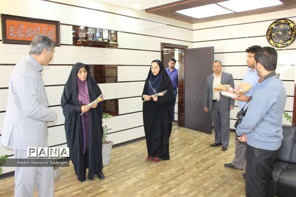 تقدیر از بانوان شاغل در اداره کل آموزش و پرورش استان بوشهر