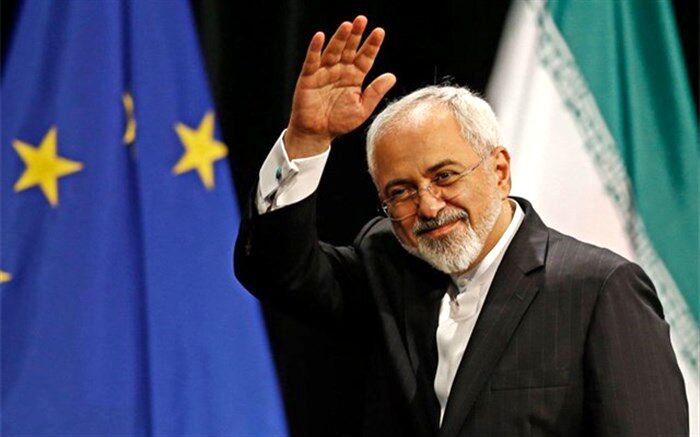 ظریف در آخرین مصاحبه پیش از استعفا: نباید رهبری را وجه‌المصالحه دعواهای خودمان بکنیم