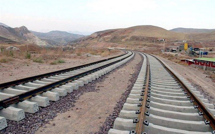 قرارداد مطالعاتی خط آهن بین مناطق آزاد ارس - ماکو منعقد شد