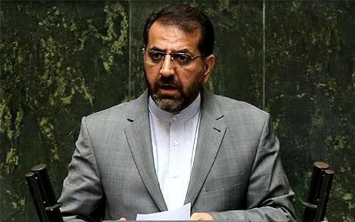 جزئیات دیدار سخنگوی کمیسیون امنیت ملی با ظریف؛ او از برخی ناهماهنگی‌ها گلایه داشت