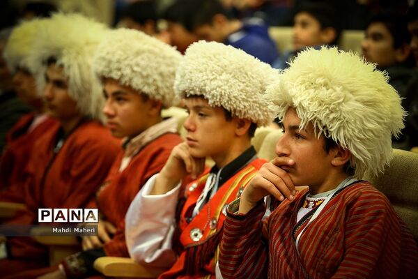 آیین اختتامیه دومین دوره آموزشی جشن تکلیف دانش‌آموزان مکلف پسر عشایر