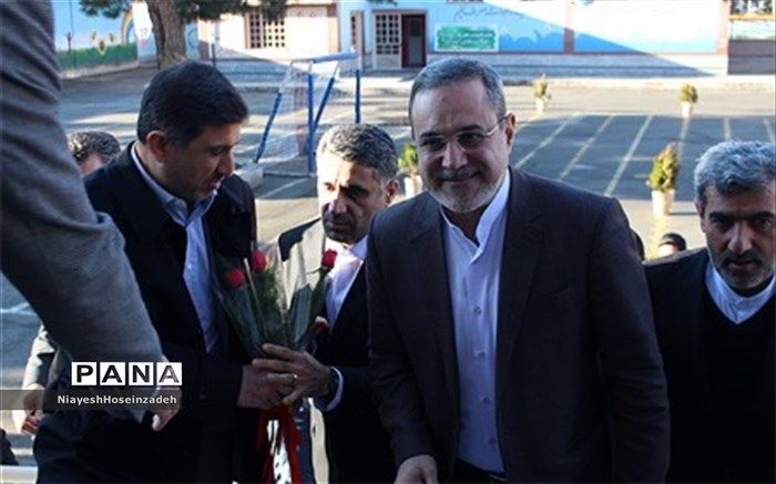 وزیر آموزش و پرورش: برگزاری انتخابات شورای عالی آموزش‌وپرورش زمینه ساز مشارکت فرهنگیان در فرآیند تصمیم گیری و سیاست گذاری کلان تعلیم و تربیت است