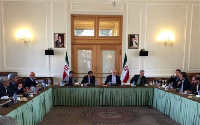 دیدار برخی از اعضای فراکسیون امید با ظریف