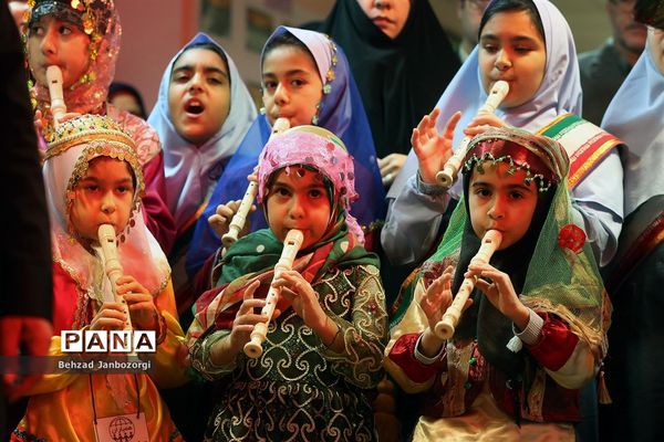 بازدید وزیر آموزش و پرورش از برنامه ویژه مدارس استان البرز