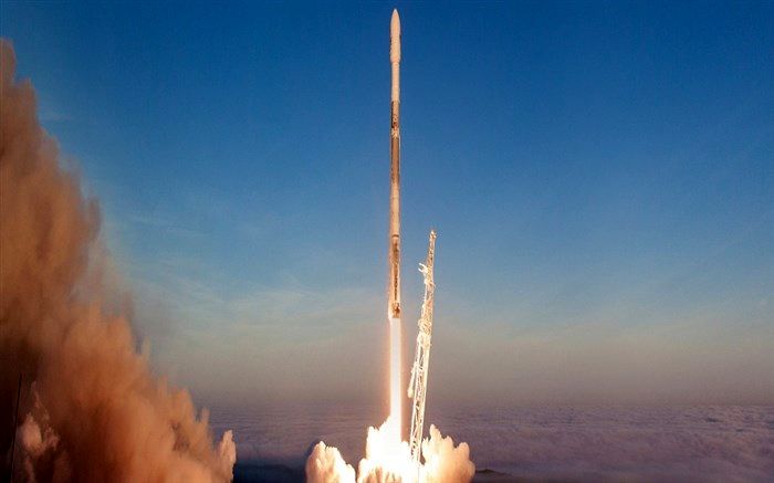 فالکون 9 با موفقیت پرتاب شد