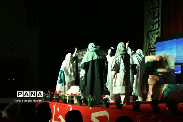 اولین گردهمایی سالانه بانوان فعال جبهه مقاومت مازندران