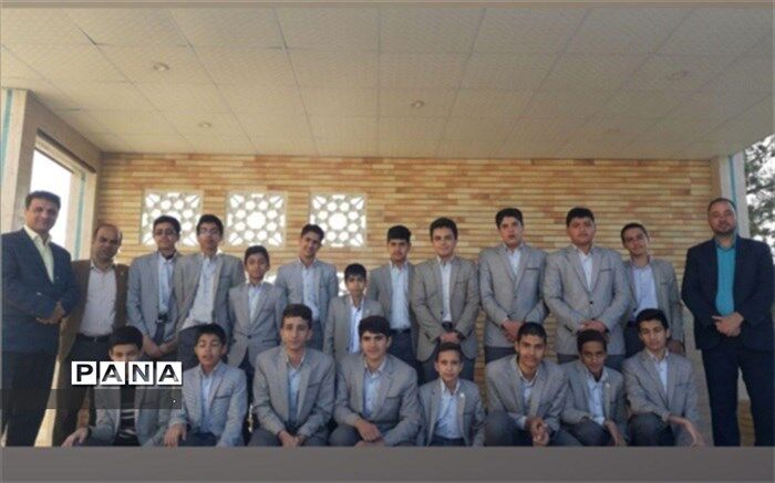کسب مقام اول شهرستان در مسابقات قرآن، عترت و نماز توسط دبیرستان شهید ذوالفقاری میبد