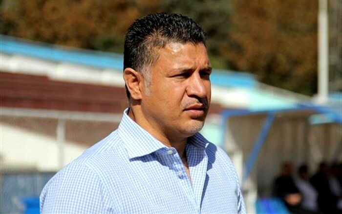 علی دایی: عمدا نخواستم با احمدی‌نژاد روبه‌رو شوم
