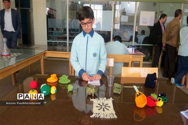 بازارچه کار و فناوری دبیرستان شهید صدوقی دوره اول