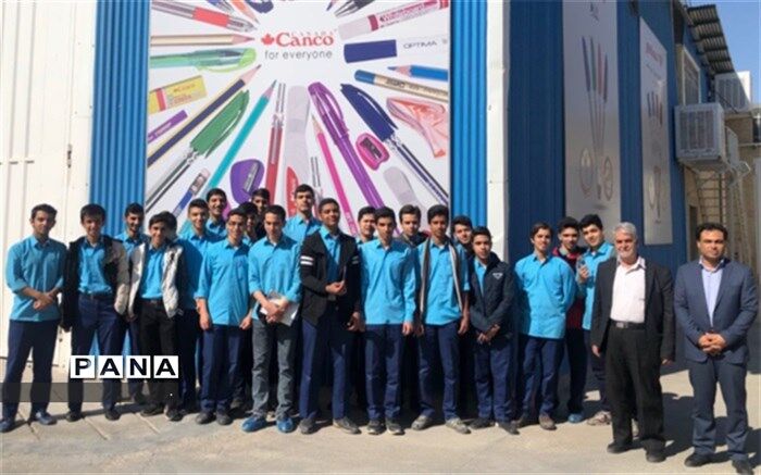 بازدید علمی دانش آموزان دبیرستان شهید صدوقی دوره دوم