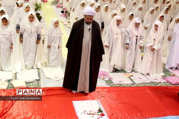 جشن تکلیف دختران رباط کریم
