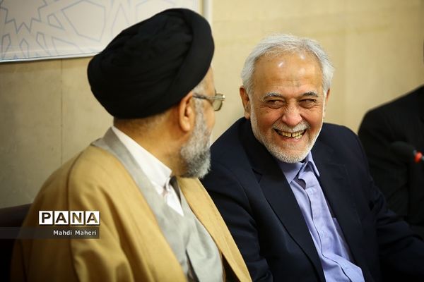 نشست مشترک اعضای شورای عالی روسای اندیشکده و مدیران مرکز الگوی اسلامی ایرانی پیشرفت با مجمع وزیران ادوار