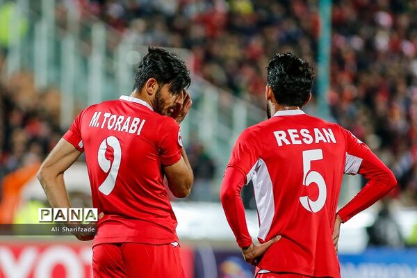 دیدار تیم‌های پرسپولیس و پاختاکور