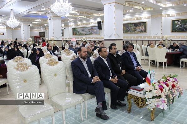 همایش تجلیل از سفیران تربیت در اسلامشهر