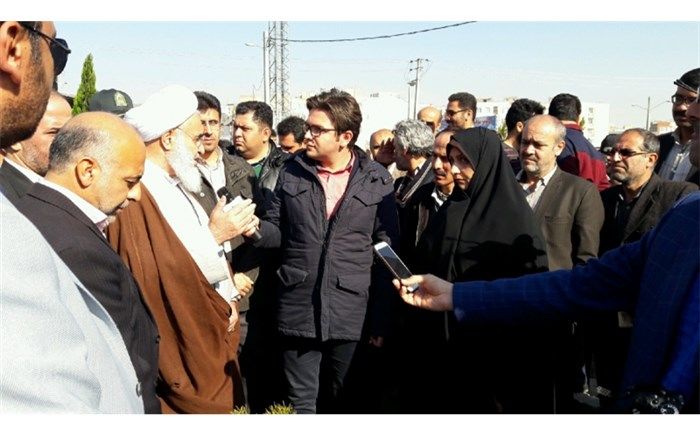 همزمان با ۱۵ اسفند روز درختکاری  در شهر قزوین برگزارشد