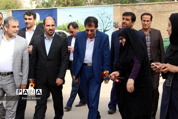 جشن نیکوکاری در مدرسه زینبیه بوشهر