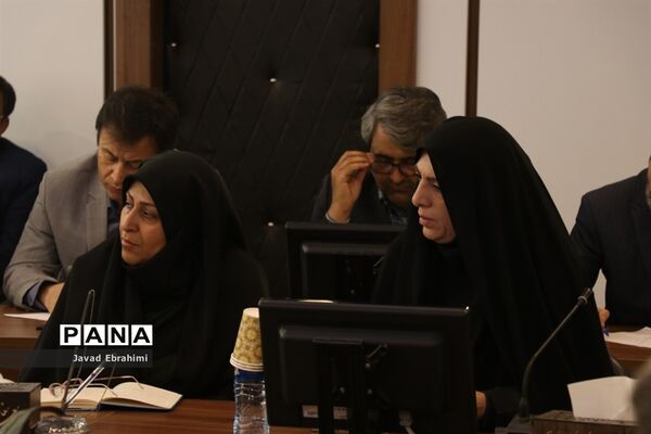 دومین جلسه شورای انجمن اولیا و مربیان خراسان رضوی