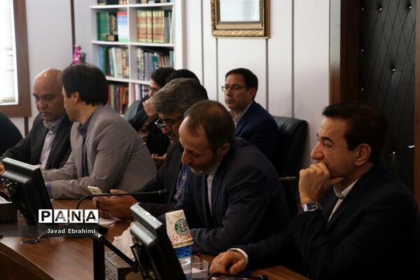 دومین جلسه شورای انجمن اولیا و مربیان خراسان رضوی