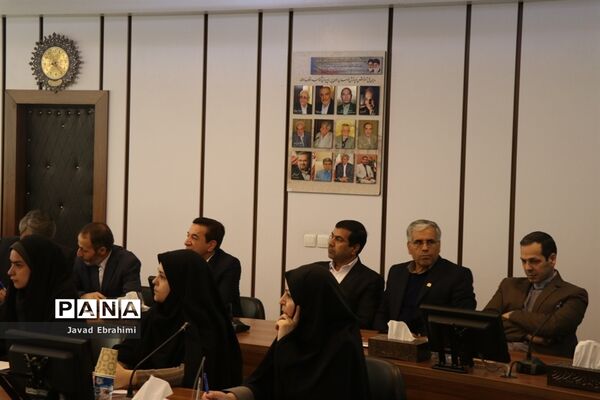دومین جلسه شورای انجمن اولیا و مربیان خراسان رضوی
