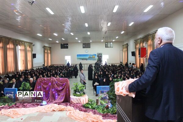 مراسم جشن نیکوکاری در مدرسه شاهد مهدیه تبریز